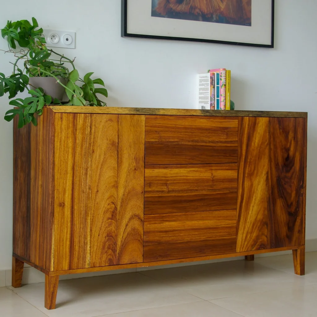 Buffet Bamako en Makoré — vue latérale