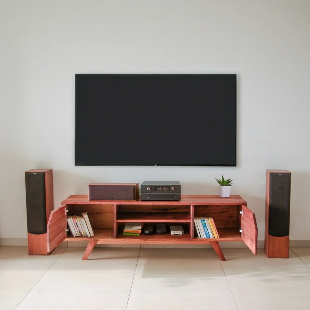 Console Télé Ouaga en Makoré — vue latérale